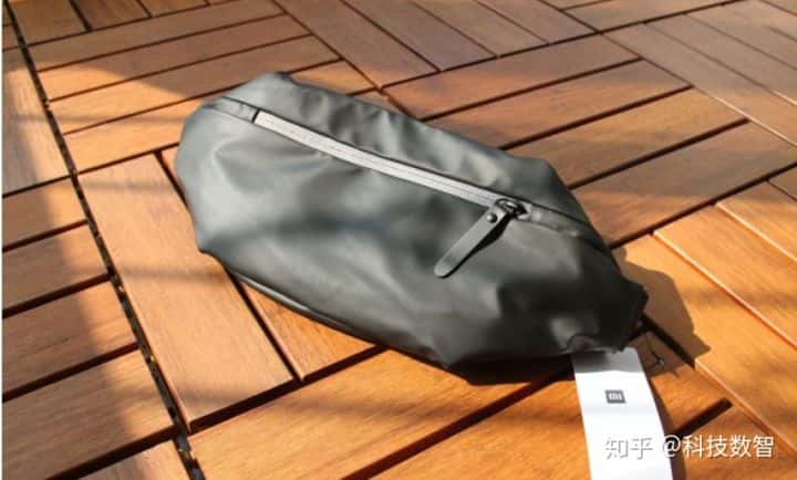 跑步必入實用品推薦——小米運動休閑胸包實測 第4張 跑步必入實用品推薦——小米運動休閑胸包實測 第4張